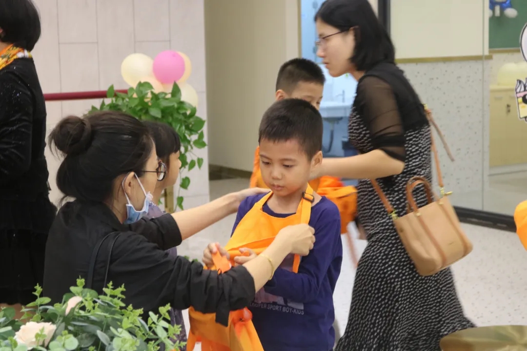 “自己做的蛋糕更好吃!” ――蛋糕DIY亲子培训活动记